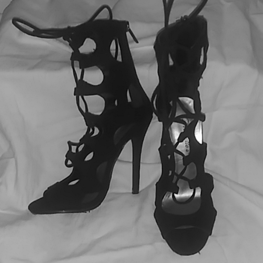Breckelles Roma-61 Faux Suede Lace Up Gladiator St